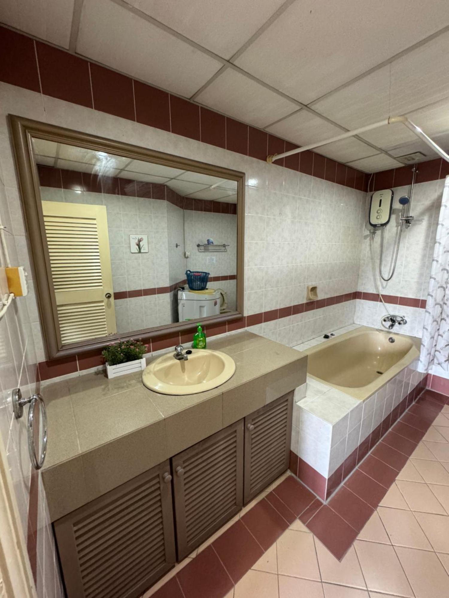 Riverview Home @Waterfront Kch Кучинг Стая снимка